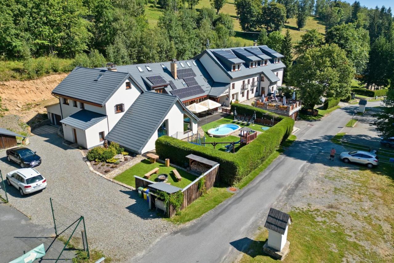 Horsky Hotel Snezenka Hynčice pod Sušinou Buitenkant foto
